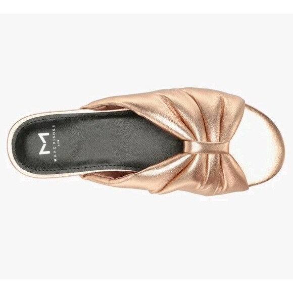NWOB Marc Fisher Olita Slides Flats Leather Slip On Metallic Peach Orange Sz 9 - Picture 1 of 7